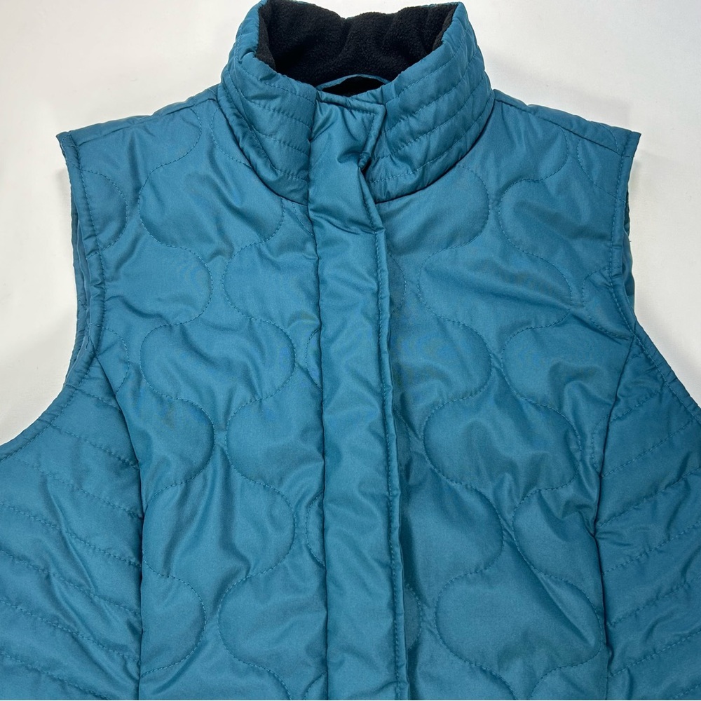 Black Rivet Quilted Puffer Vest Size Medium Women's - Picture 2 of 10